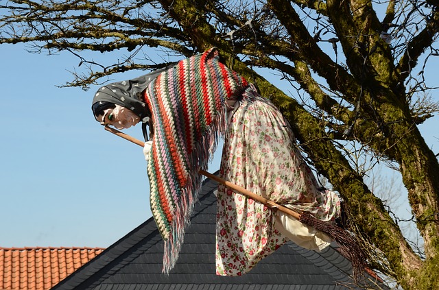 čarodějnice na stromě